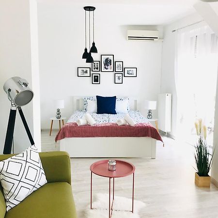 Belvarosi Studio Apartman Кечкемет Экстерьер фото