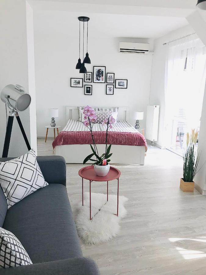 Belvarosi Studio Apartman Кечкемет Экстерьер фото